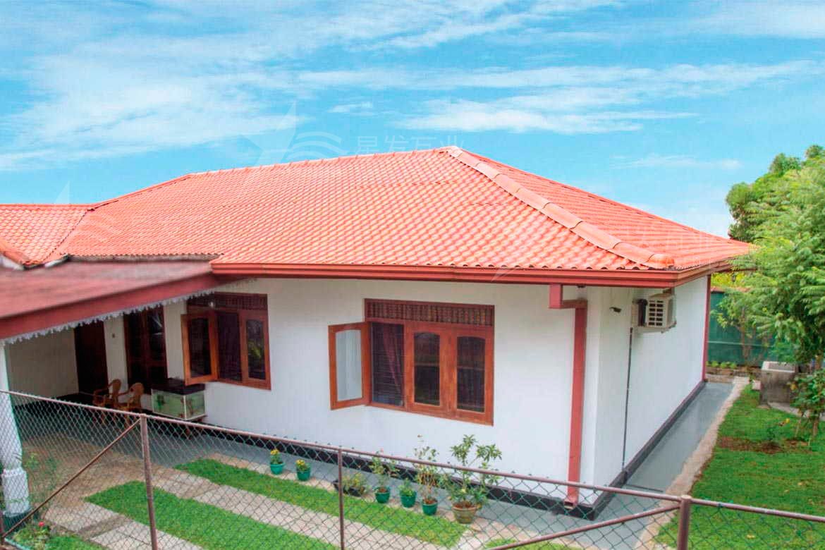 合成樹脂瓦和彩鋼瓦價格哪個更便宜，性價比誰更高一些？