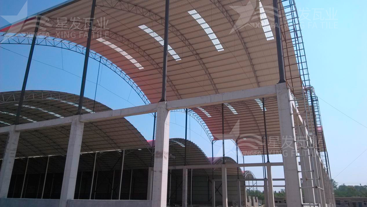 樹脂瓦廠家教你：在惡劣環(huán)境條件下，用什么屋面瓦安全又可靠？