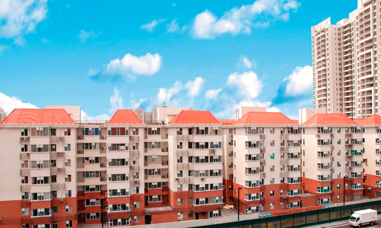 平改坡工程用合成樹脂瓦的優(yōu)勢，不僅僅是提升城市形象那么簡單！