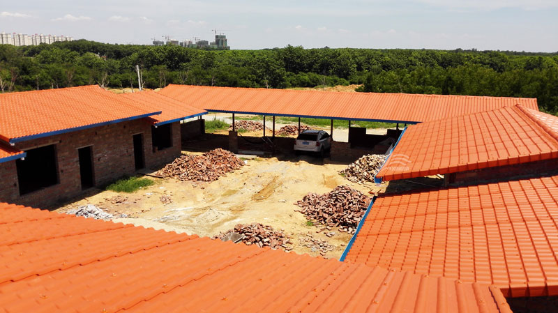 樹脂瓦安裝步驟，正確的安裝過程對于確保樹脂瓦使用壽命是至關(guān)重要