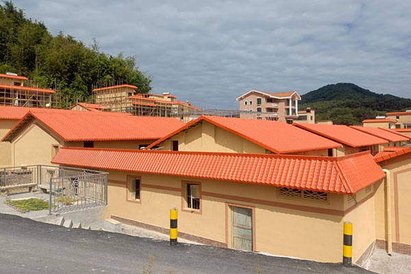 樹脂瓦的壽命，質(zhì)量與維護的秘密